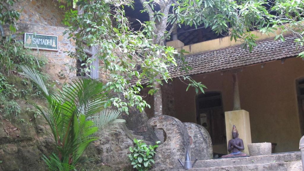 The Kandy Samadhicentre Narampanawa Eksteriør bilde